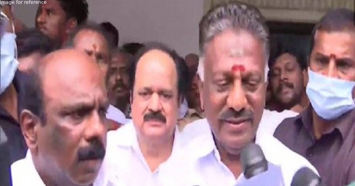 Tamil Nadu: OPS asks DMK govt to maintain Mullaperiyar dam water level at 142 ft